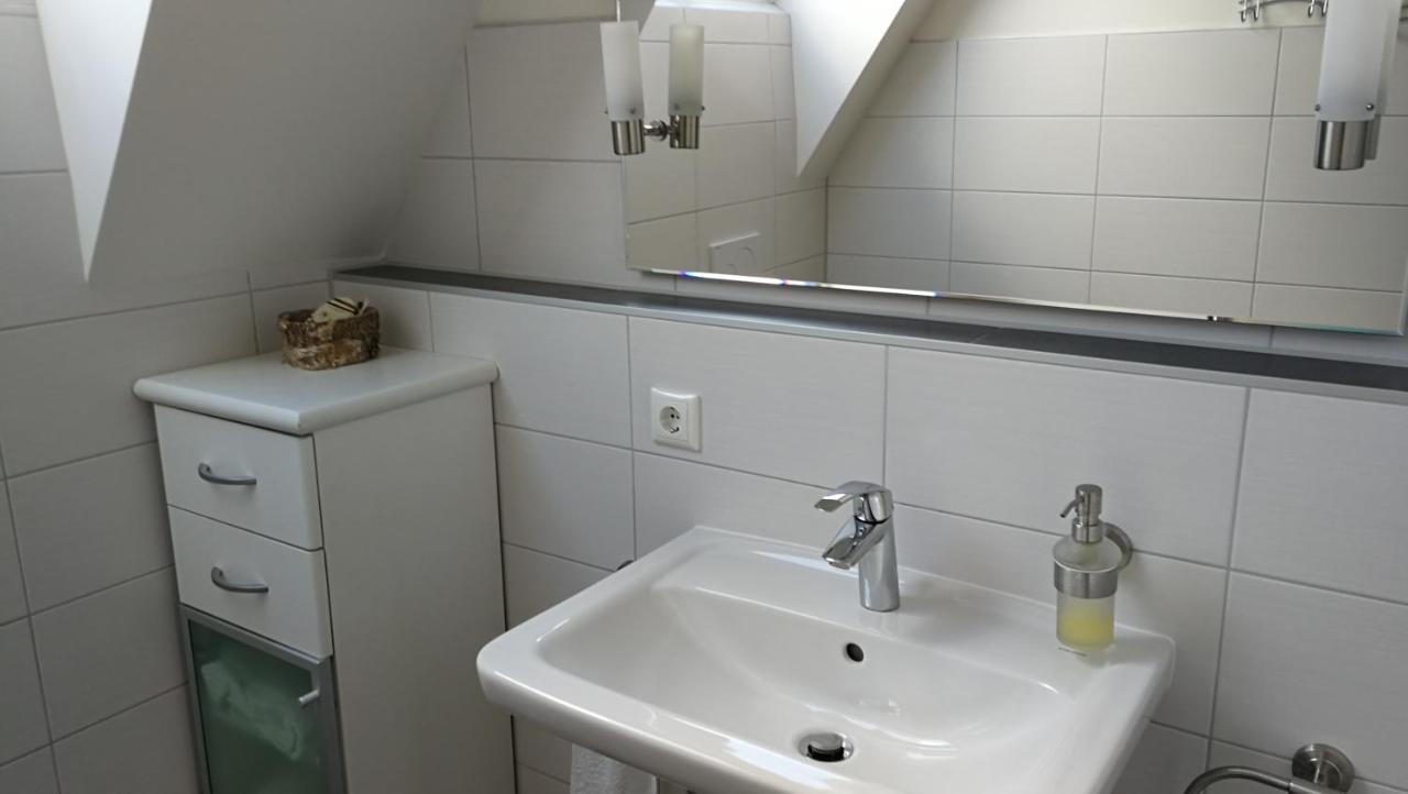 Muenchen Waldperlach Ruhig Und Sehr Schoene Wohnung Eksteriør bilde
