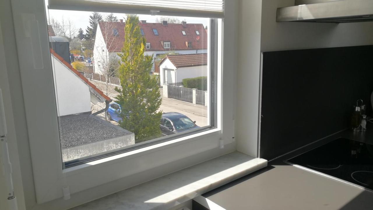 Muenchen Waldperlach Ruhig Und Sehr Schoene Wohnung Eksteriør bilde
